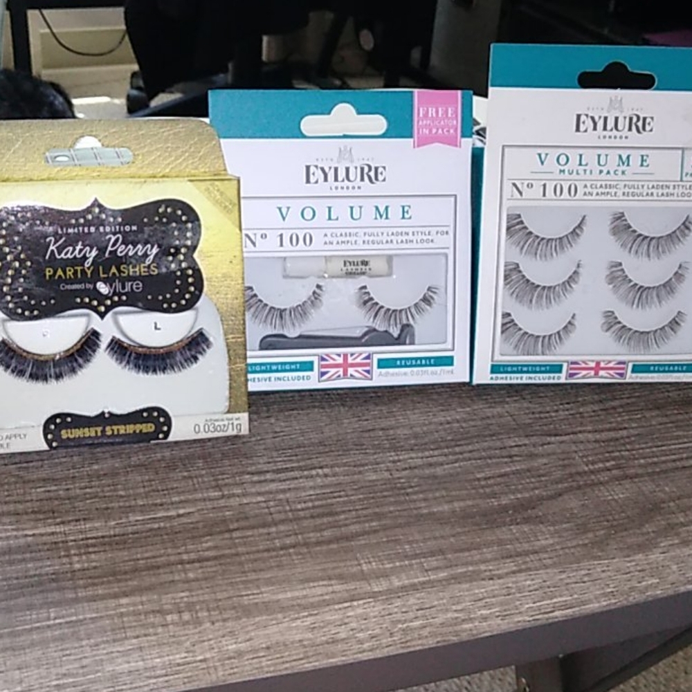 Eyelash bundle
